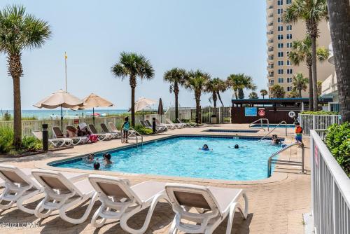 Ocean Villa 305 by Sand Seeker Vacations photo 26