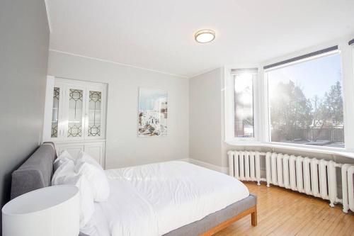 Classic & Charming 3 BDRM Duplex – Photos 5