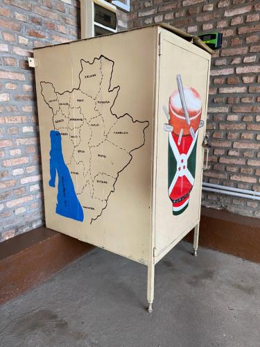 a box with a map of nigeria painted on it at Maison d'Accueil - Fondation San Filippo Neri in Bujumbura