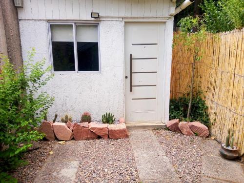 Ein Garten an der Unterkunft El Olivo