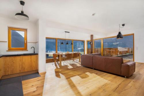 Exklusives Chalet-Haus mit Gletscherblick