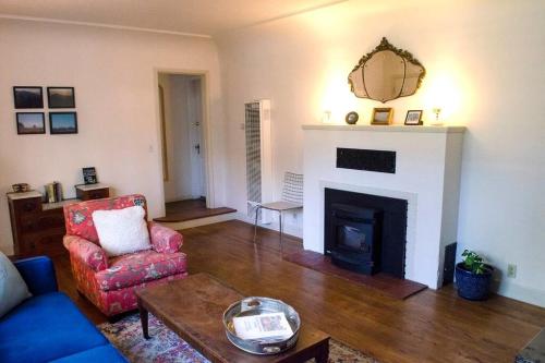 Charming bungalow with mountain views – Photos 2