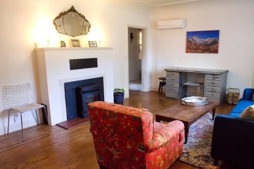 Charming bungalow with mountain views – Photos 4