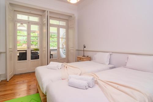 Spacious Apartments in Anjos by LovelyStay
