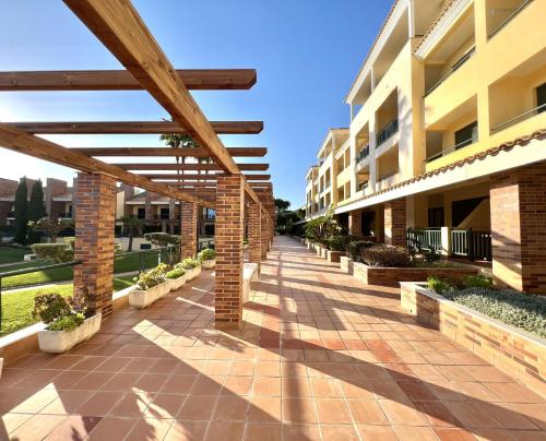 Olivos del golf - Terrace with pool by HD