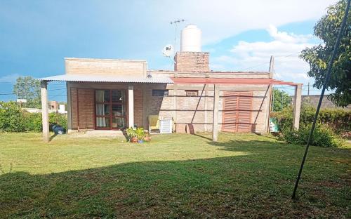 El edificio en el que está la casa de vacaciones