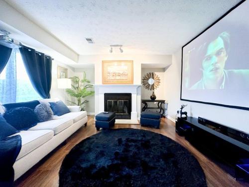 Gallery image of Bits n Boom Crib in Lexington