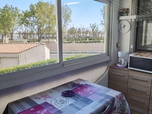 Appartement 2 Pièces avec Cabine, Loggia et Parking Privé - 4 Couchages, Marseillan - FR-1-326-723