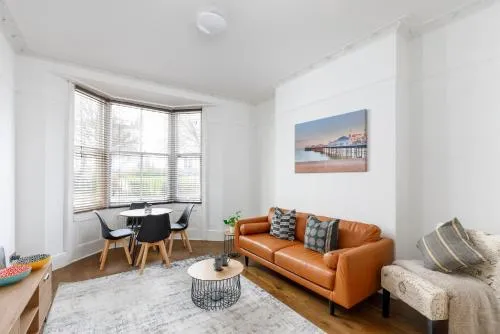 Serenity Square - Wow location central Brighton sleeps 4 photo 1