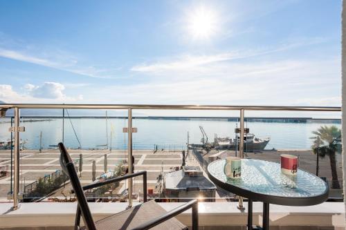 Georgia seaview apartment B1