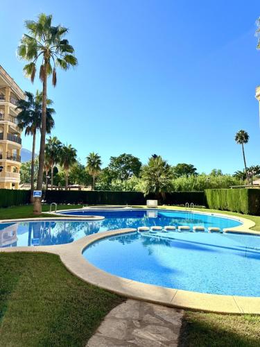 LOVELY APARTMENT DENIA, piscina, jacuzzi, pádel, parking