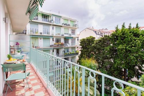 #7 Staywizus - What else Your own quiet terrace in Nice center 10min to Beach