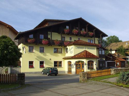 Budova, kde se penzion – hostinec nachází