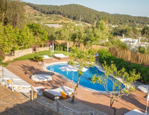Piscina de la sau aproape de Agroturismo Can Marquet - Adults Only