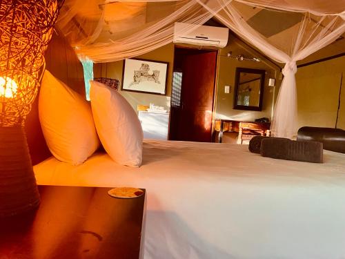 Χώρος καθιστικού στο Nyala Luxury Safari Tents