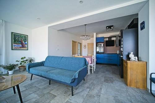 Apartment Postira