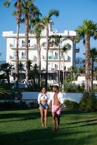 Clientes alojados en Hotel Sogaris