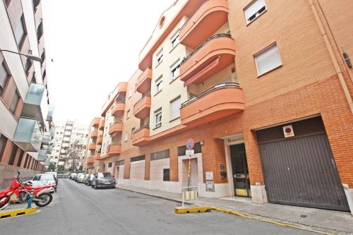 Sevilla Clásica: amigos y familia. Parking gratis!