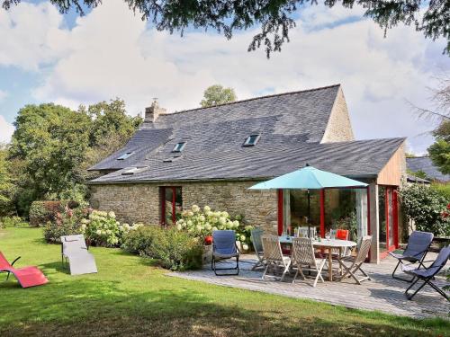 Charming Stone House with Garden in Brittany