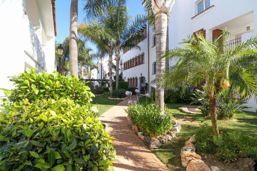 San Pedro beachside apartment