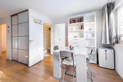 Nice Flat 5 min walking from the sea