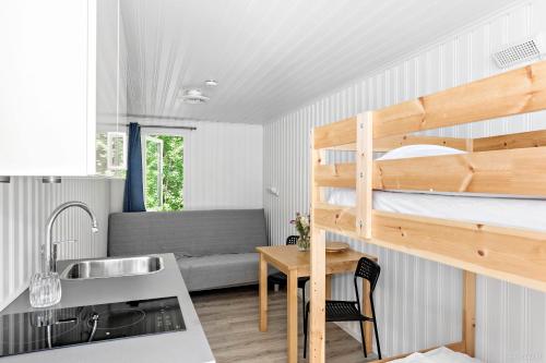 Zona de estar de First Camp Kolmården-Norrköping