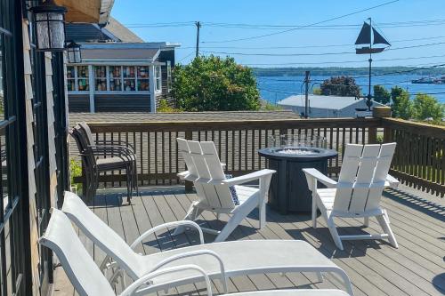 Modern Harbor Retreat – Photos 2