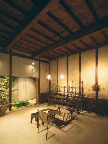 A day in khaki - Muromachi