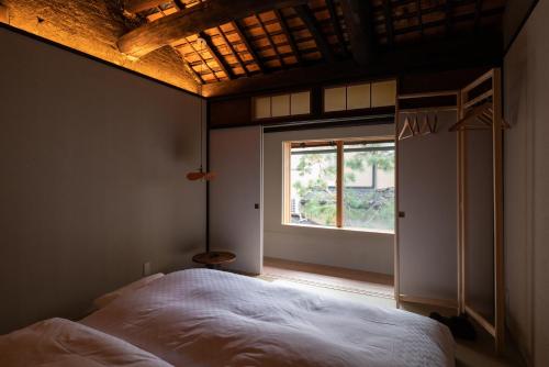 A day in khaki - Muromachi
