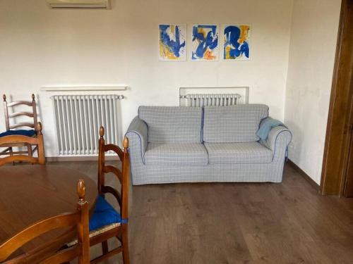 A seating area at Casa Nina, intero appartamento