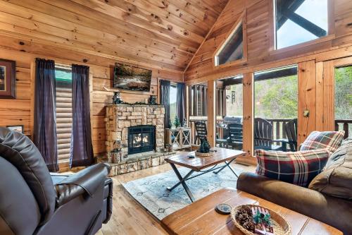 Cubby Bear Smoky Mountain Cabin - Summer Specials! photo 14