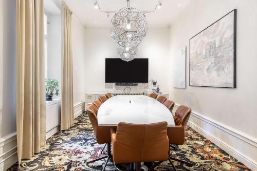a meeting room with a table and chairs at Best Western Hotel Baltic in Sundsvall