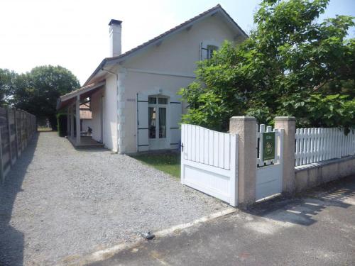 Gîte Sainte-Eulalie-en-Born, 6 pièces, 10 personnes - FR-1-360-725