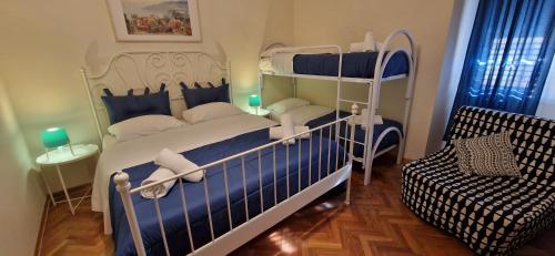 Postel nebo postele na pokoji v ubytování Napol-In