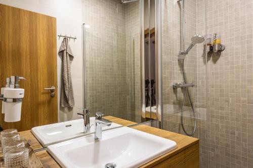 Koupelna v ubytování Lúčnica apartments Tále