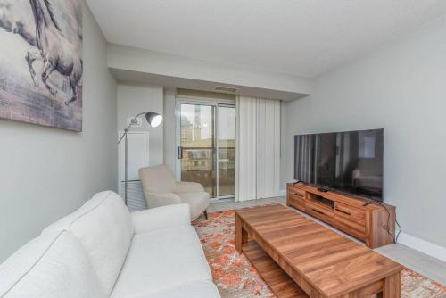 PlanURstay - Fully Furnished Three Bedroom Apartment