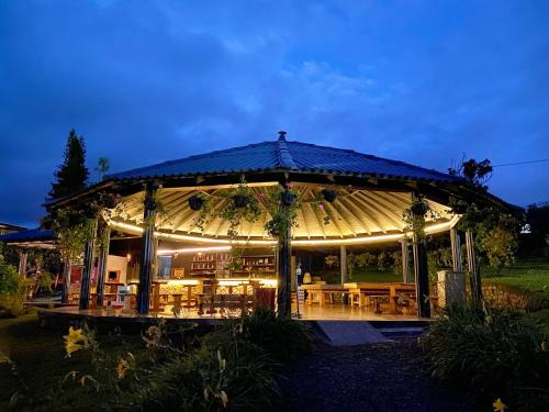 Restoran atau tempat lain untuk makan di Natural Luxury Birding Lodge