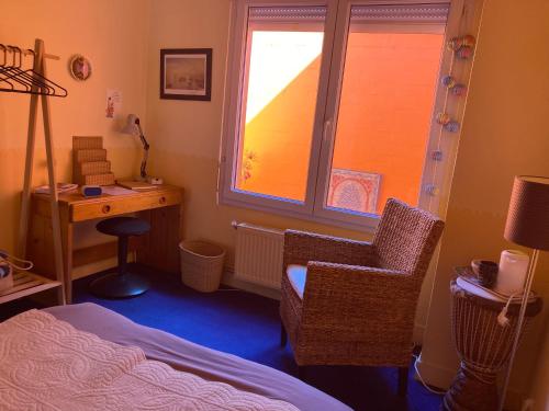 Chambre chez l'habitant - proche du centre - salle d'eau et WC privés