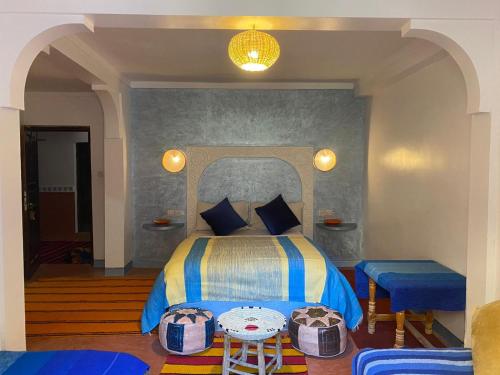 Кровать или кровати в номере Auberge Tissadrine