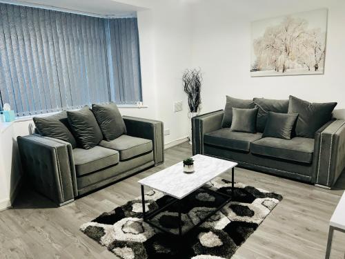 Beautiful and Homely 3 Bed House With FREE Parking So Close To Man City and City Centre photo 12