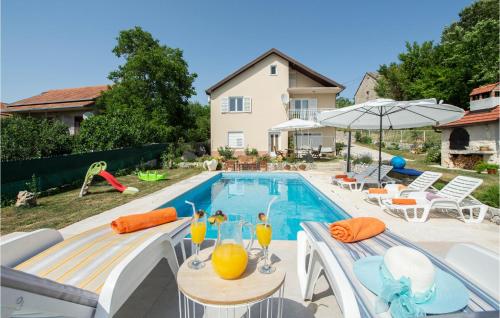 Awesome Home In Suhac