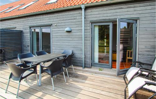 Patio nebo venkovní prostory v ubytování 2 Bedroom Amazing Apartment In Samsø