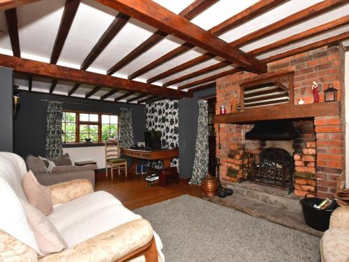 Dog and Duck Cottage – Photos 2