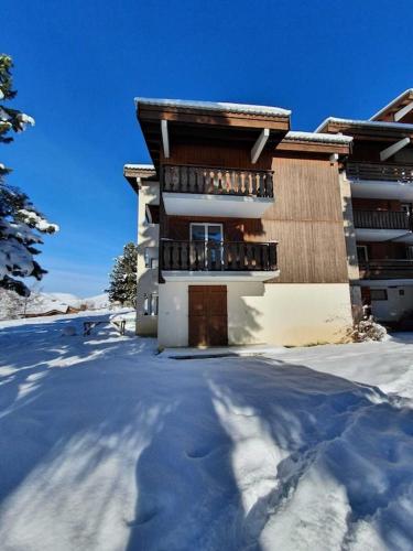 LE REFUGE LES 2 ALPES 1800