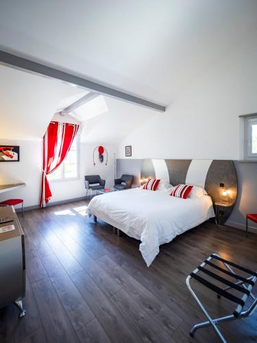 Ein Bett oder Betten in einem Zimmer der Unterkunft Maison d'hôte Iparra- Pays Basque