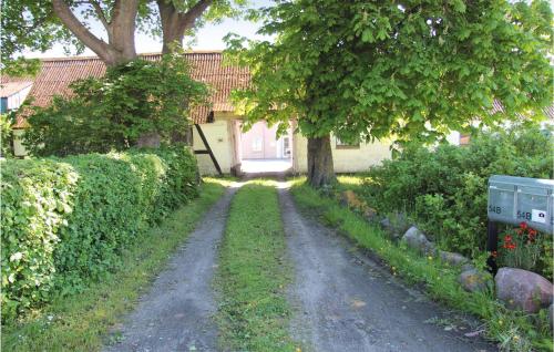 3 Bedroom Gorgeous Apartment In Samsøにある庭
