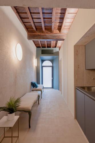 Design apartment with private pool in Campo dei Fiori