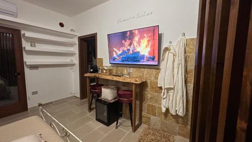 TV a/nebo společenská místnost v ubytování Lemon Suite-Luxury