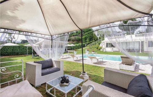2 Bedroom Stunning Home In Roma