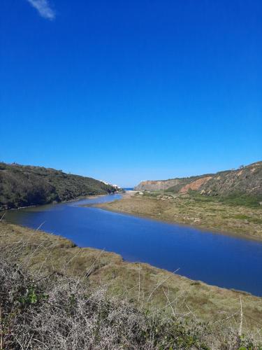 Fotografie z fotogalerie ubytování Quartos do Seixe - Azul v destinaci Odeceixe